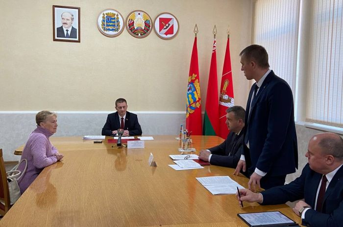 Председатель Миноблисполкома проводит приём граждан в Вилейке