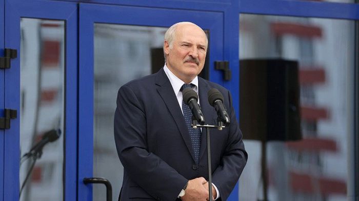 Лукашенко: сейчас очень опасный момент, нельзя потерять то, что мы создали