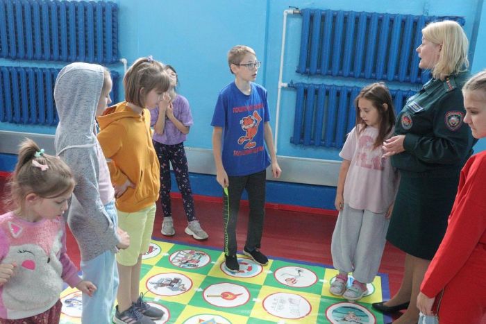 Уроки безопасности от МЧС: спасатели посетили оздоровительный лагерь «Яновщина»