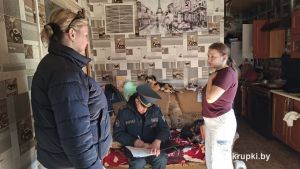 Спасатели провели пожарно-профилактические работы в жилом фонде в г.п. Бобр