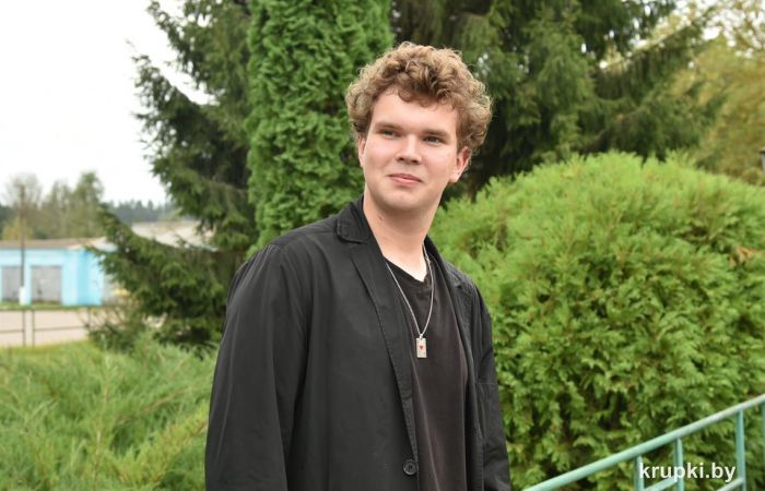 Константин Андреевский: &quot;Работа нравится, устраи­вает заработная плата, предоставлено жилье&quot;