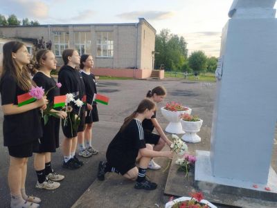 Воспитанники оздоровительного лагеря &quot;Ритм&quot; Бобрской СШ  приняли участие во Всебелорусской минуте молчания