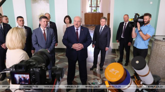 Лукашенко о БГУ: это не просто университет, это история и будущее страны