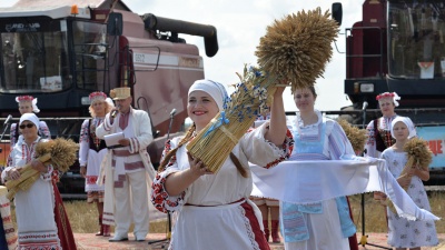 На Крупщине прошел праздник первого снопа