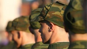 Отправка призывников на срочную военную службу началась в Беларуси