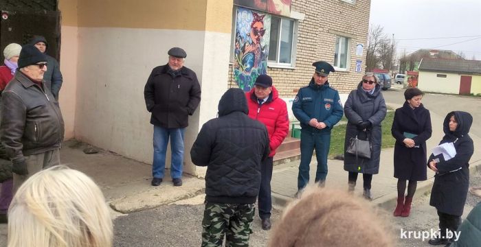 На дворовой территории по улицам Советской и Московской обустроят парковки и детскую игровую площадку