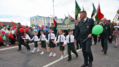 В Крупках состоялся митинг, посвященный 3 июля и 80-летию освобождения Беларуси (фото)