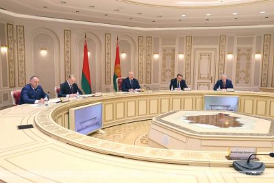 Лукашенко: Беларусь рассчитывает на активизацию партнерских связей с Алтайским краем России