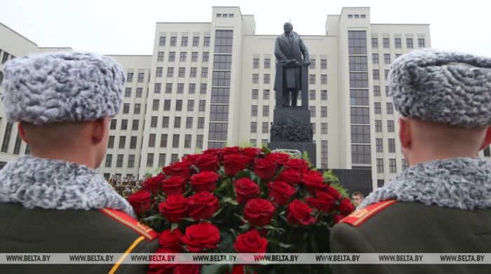 Лукашенко: идеалы Великого Октября по-прежнему актуальны и значимы