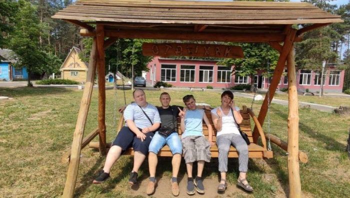 Подопечные Крупского ТЦСОН попробовали свои силы на канатах, скаладроме, тарзанке