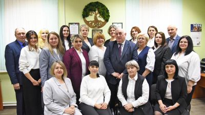 Директор представительства Белгосстраха по Крупскому району: "Выполнению всех показателей предшествует ежедневная работа всех специалистов"