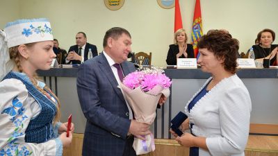 Жительница Крупского района Тамара Идрисова удостоена ордена Матери