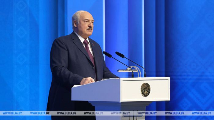 Лукашенко: Беларусь не проиграет информационную войну