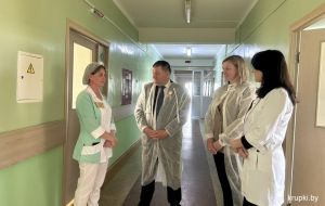 В Крупской ЦРБ активно ведутся ремонтные работы