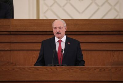 Встреча Лукашенко с парламентариями проходит в Овальном зале Дома правительства