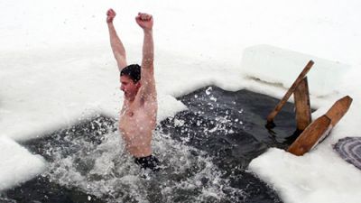 Крещение-2026: как окунуться в прорубь и не попасть к врачу