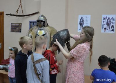 Крупская мастацкая галерэя імя Б.У. Аракчэева запрашае адчуць дух Сярэднявечча 