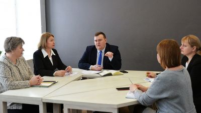 На диалоговой площадке обсудили изменения в выпускной и во вступительной кампаниях