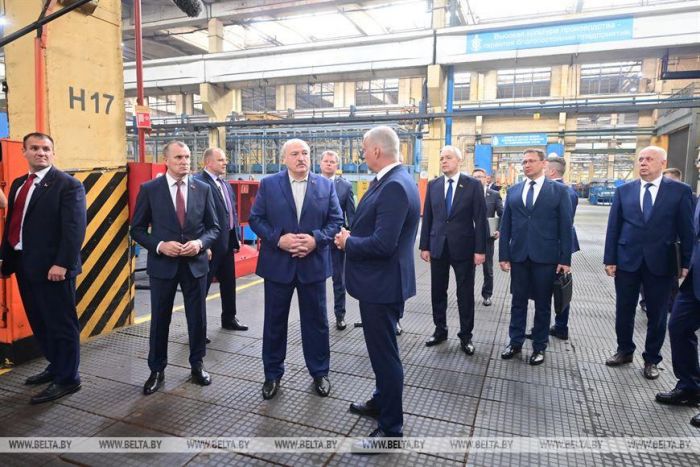 Александр Лукашенко поручил в течение года навести в Могилеве порядок