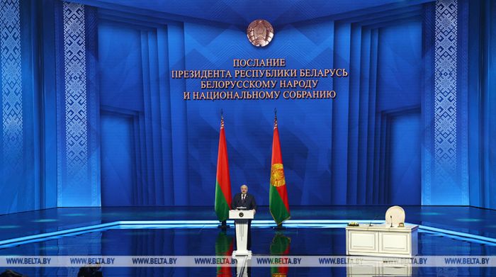 Лукашенко: если надо, в Беларусь будет введено и стратегическое ядерное оружие