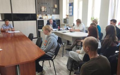 Начальник областного управления Департамента госинспекции труда встретился с коллективом ОАО &laquo;Кленовичи&raquo;