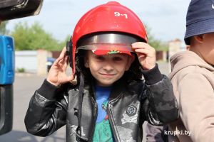 Дошколята посетили пожарную аварийно-спасательную часть №1 г. Крупки