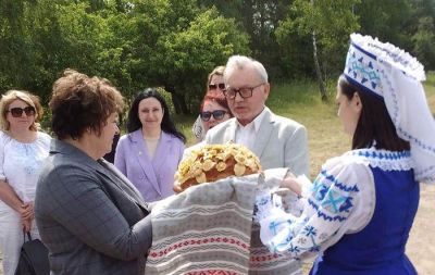 На фестывале ў Маладечне члены Саюза пісьменнікаў Беларусі сустракаюцца з чытачамі