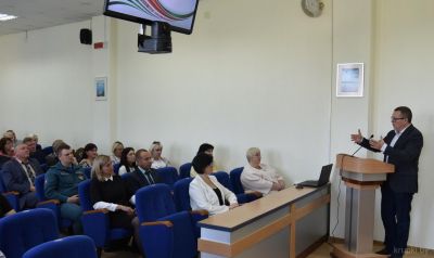 Директор информационно-аналитического учреждения «Круглый стол демократических сил» Юрий Воскресенский посетил Крупки