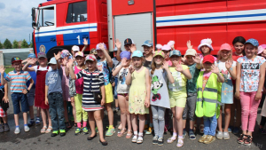 Крупские спасатели рассказали детям, как провести летние каникулы безопасно