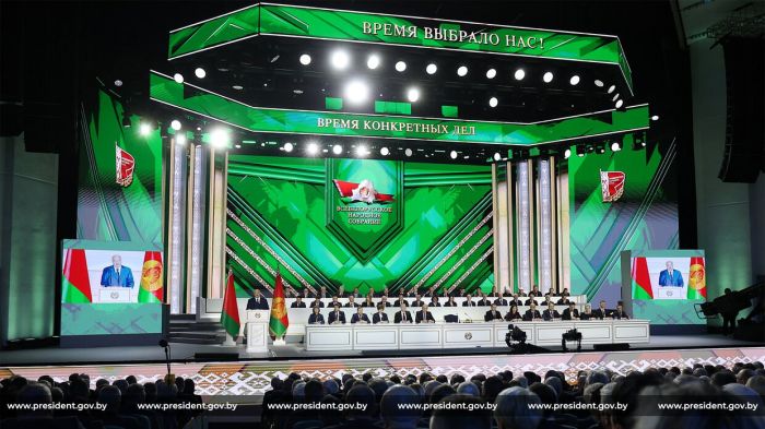 Лукашенко призвал активнее включать население в обсуждение изменений в законодательстве