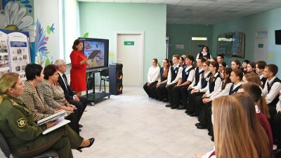 Диалоговая площадка «Историческая память и патриотизм как основа народного единства» собрала школьников