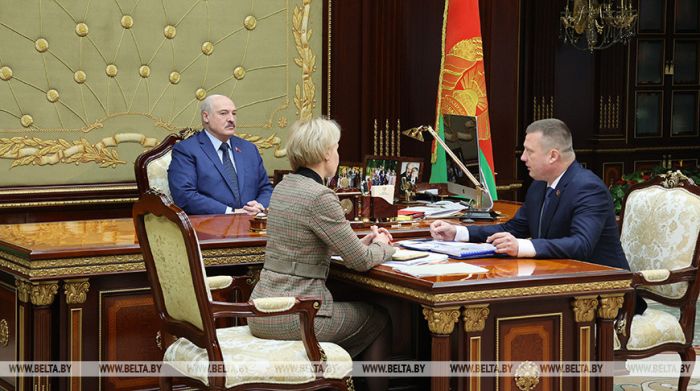 Лукашенко поручил немедленно разворачивать работу по нормотворчеству в развитие новой Конституции