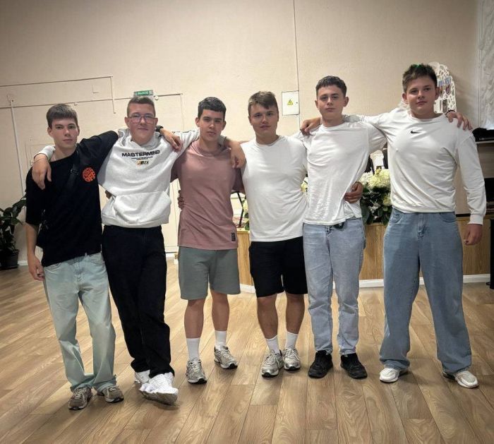 В Крупках школьникам предлагают примерить на себя роль диджеев на дискотеках