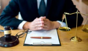 Адвокаты в течение года окажут бесплатные консультации многодетным матерям, женщинам, воспитывающим детей с инвалидностью