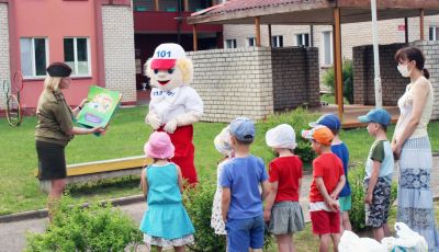 Крупские спасатели провели экскурсию в страну «Безопасное лето»
