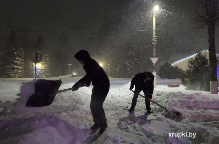 Крупчане стойко встречают циклон "Уилли"