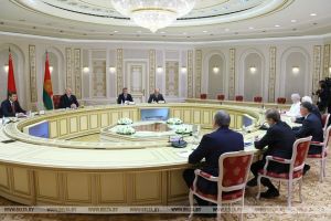 Лукашенко: мы готовы предложить Ростовской области товары и услуги на условиях лучше, чем у иностранцев