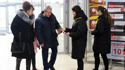 Крупские спасатели провели 4-й этап акции «Не прожигай свою жизнь!» в магазине «Евроопт»