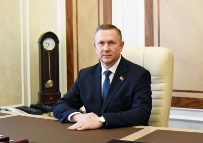 Председатель райисполкома поздравил работников нефтяной, газовой и топливной промышленности