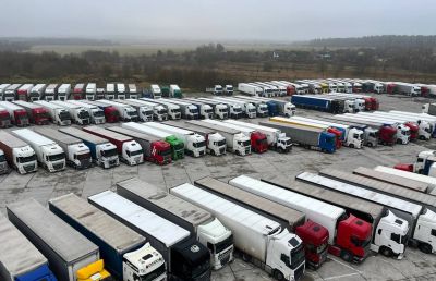 Александр Лукашенко принял решение о возможности выезда фур с литовской регистрацией