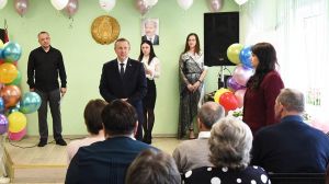 Работники ЖКХ принимали поздравления накануне профессионального праздника