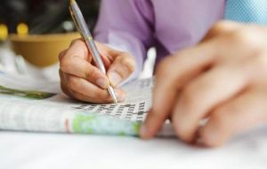 Ветераны труда благодарят руководителя кружка при Крупском ТЦСОН