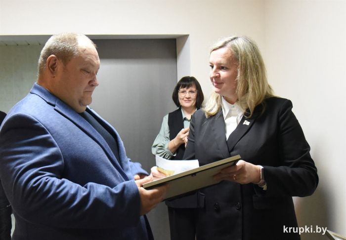 Работников производственной площадки при деревне Дворище ОАО &laquo;Агрокомбинат &laquo;Дзержинский&raquo; поздравили с профессиональным праздником