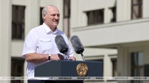 Лукашенко: хотите перемен и реформ - скажите, каких, завтра начнем