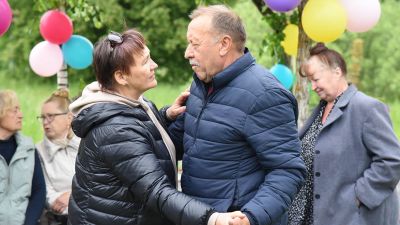 Вёска Тапарышча гасцінна прымала землякоў