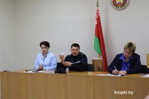 Начальник Крупского РОЧС встретился с жителями поселка Бобр