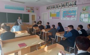 Крупский РЦГиЭ провел профориентационные беседы со школьниками