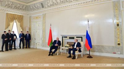 &quot;Войну приходится вести против всего блока НАТО&quot;. Лукашенко отметил успехи российских войск